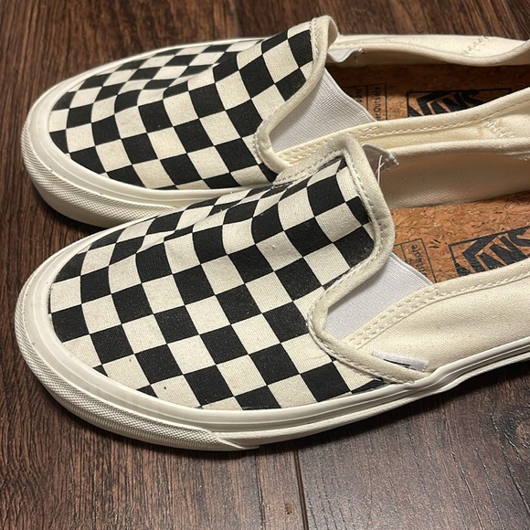 VANS Checkerboard Slip Ons - Picture 7 of 7
